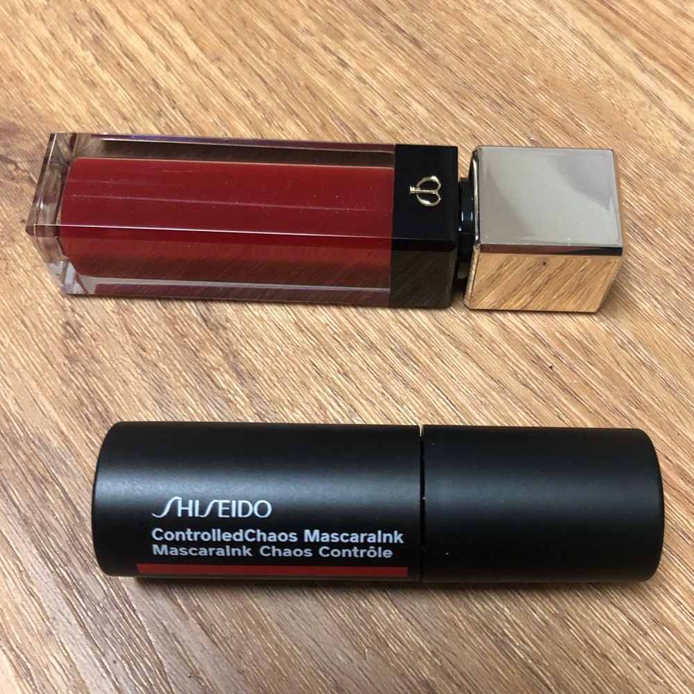 Shiseido travel size mascara and lip gloss bundle